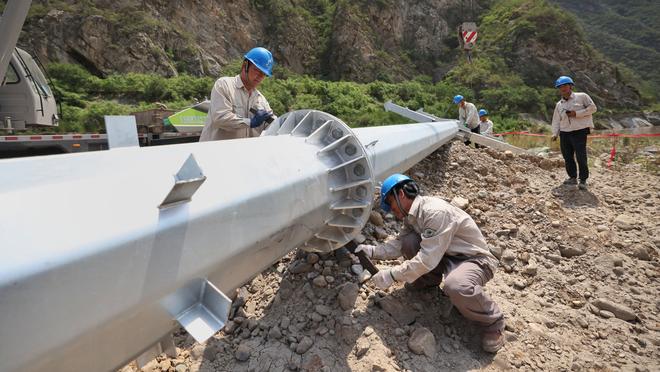 穆勒本场比赛数据：1进球2次争顶成功，评分7.3